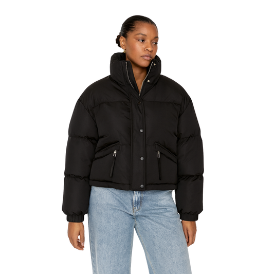 women’s loose puffer jacket in black – The Olace